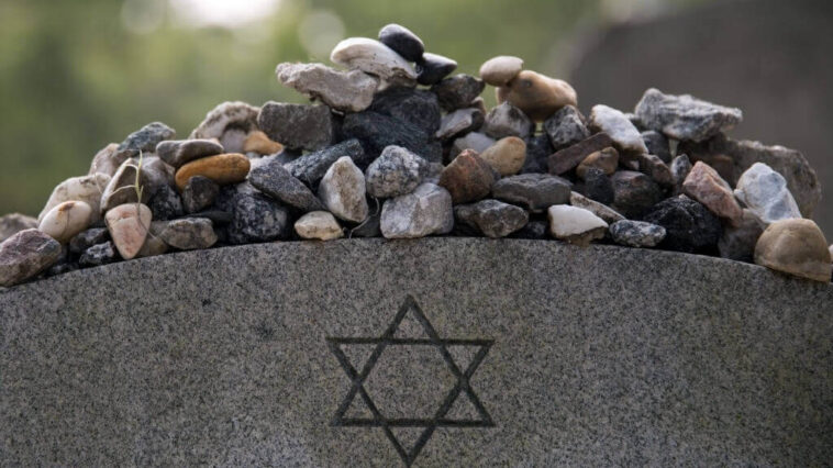 International HOLOCAUST REMEMBRANCE Day