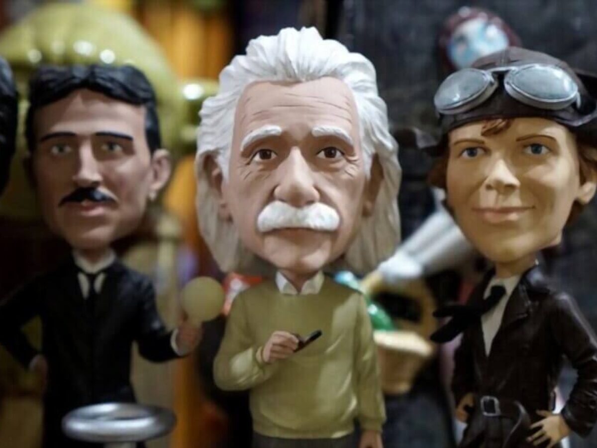 National Bobblehead Day - (7th January) Happy National Bobblehead